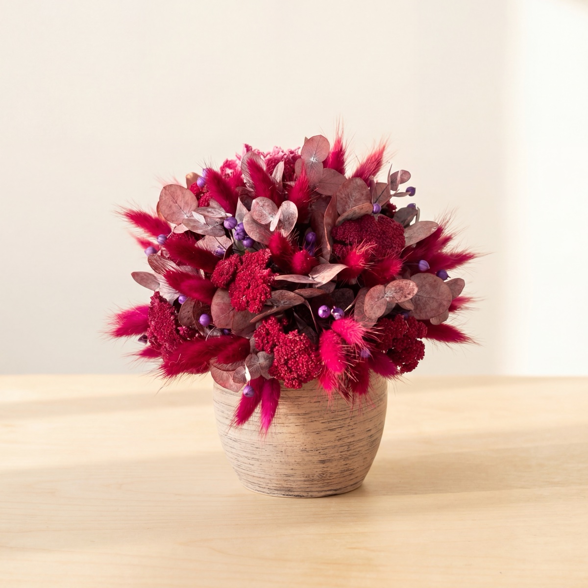 Round dried flower table arrangement